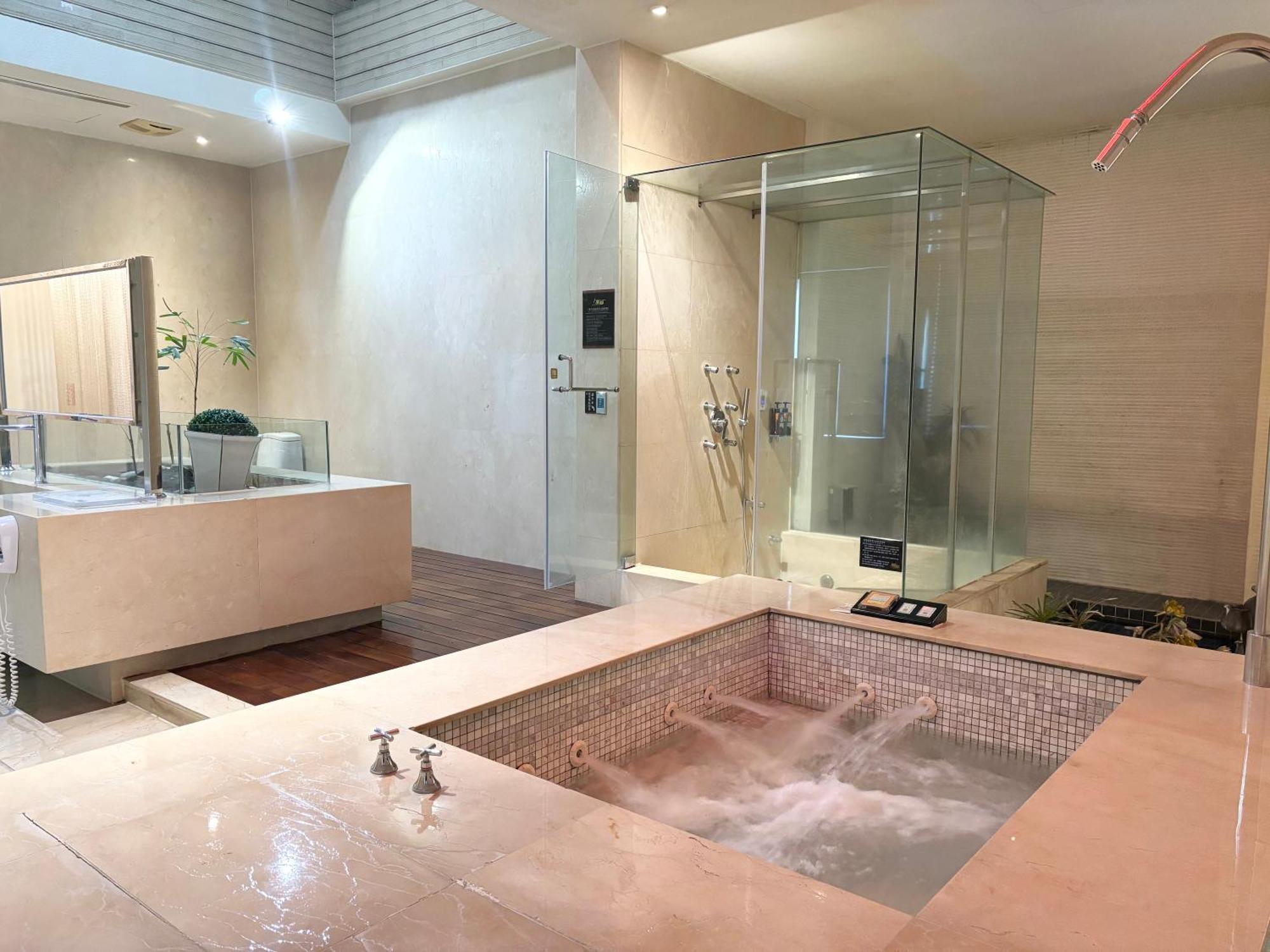 Xiadu Motel Taichung Luaran gambar